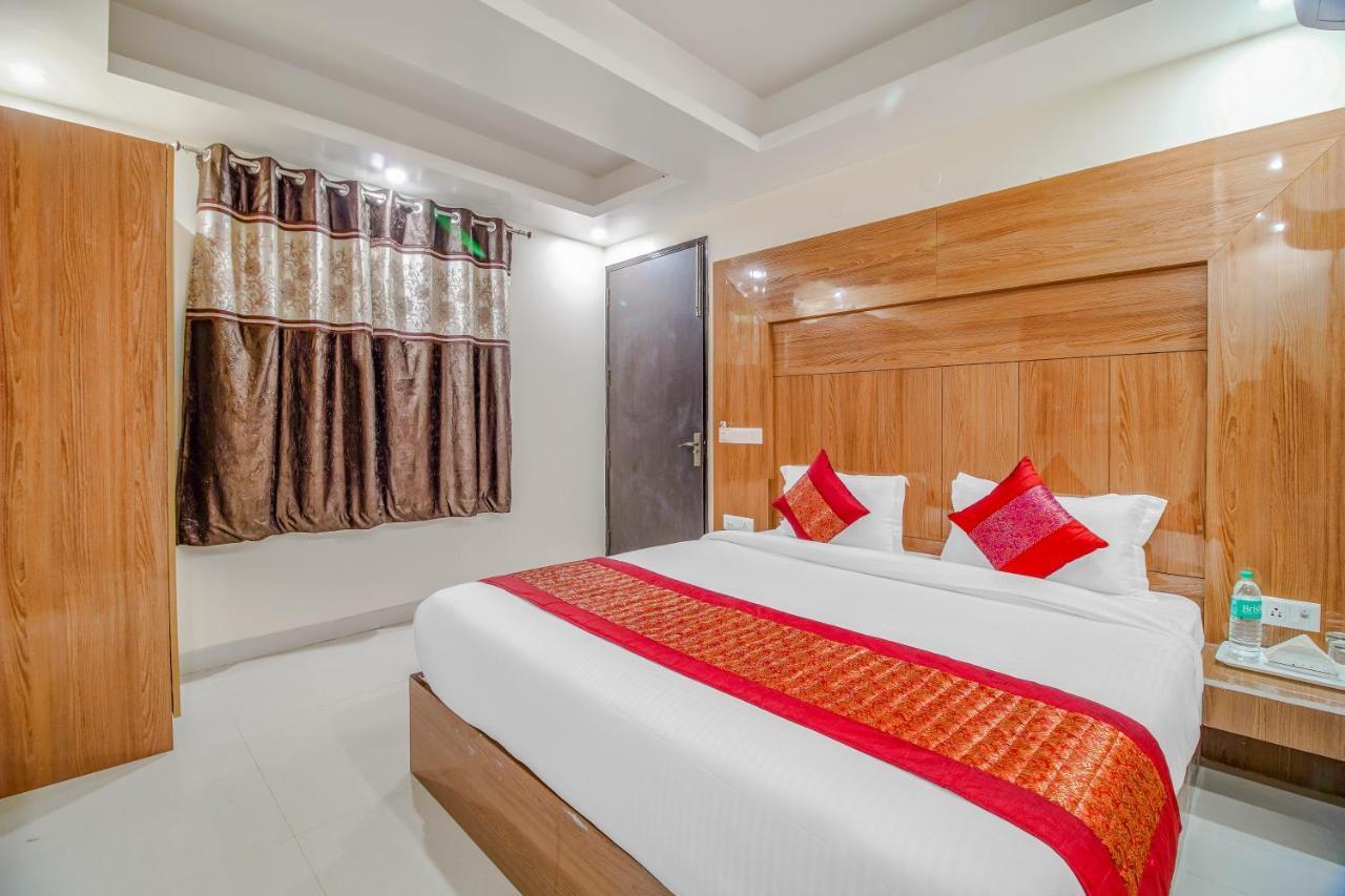 Hotel Classic Paradise 新德里 外观 照片