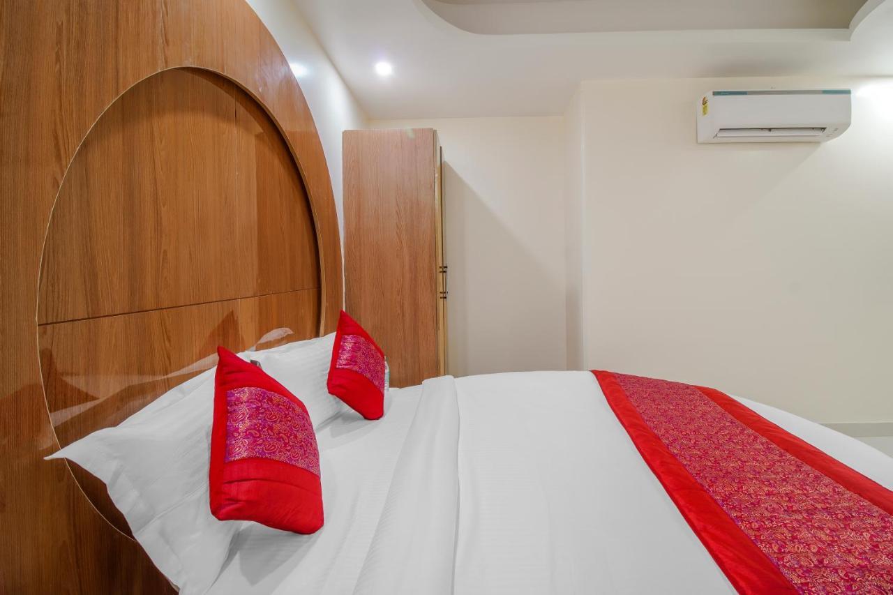Hotel Classic Paradise 新德里 外观 照片